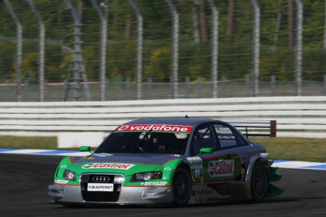 Hat og briller for Vanina Ickx i Kolles TME raceren